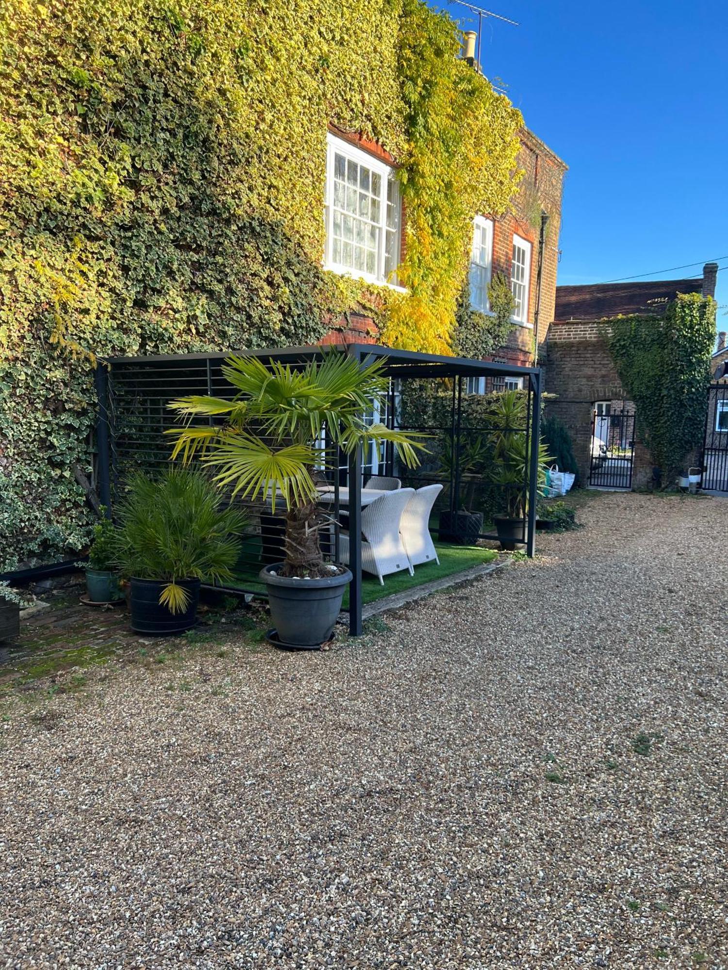 Harmondsworth Hall Exterior photo
